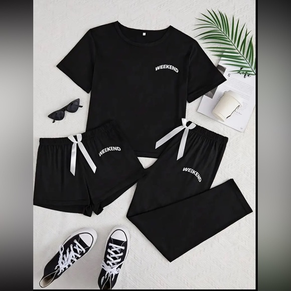 Cozy Women 3pcs Pajama Set -Relaxed Fit ,Sleep Comfort - Perfect for Lounging - Picture 1 of 5